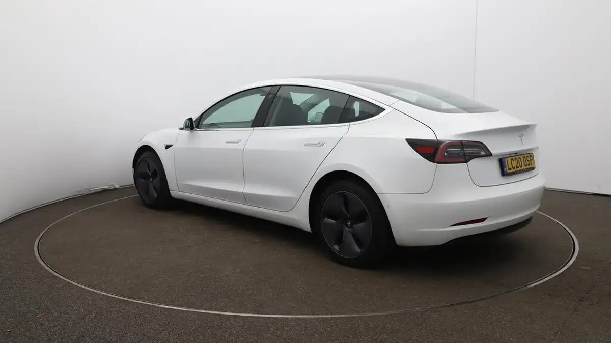 2020-tesla-model-3-e-standard-plus-big-63