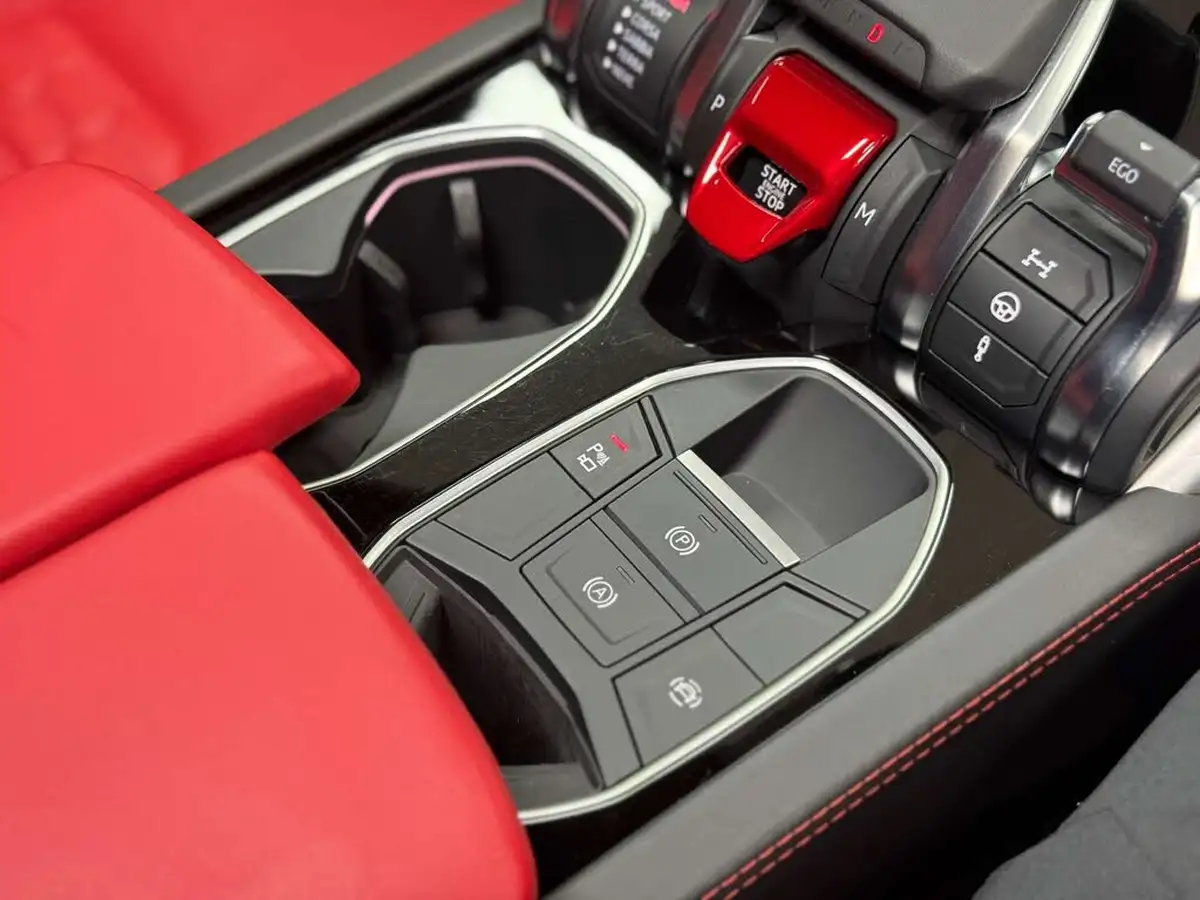 2019-lamborghini-urus-40-no-trim-big-34