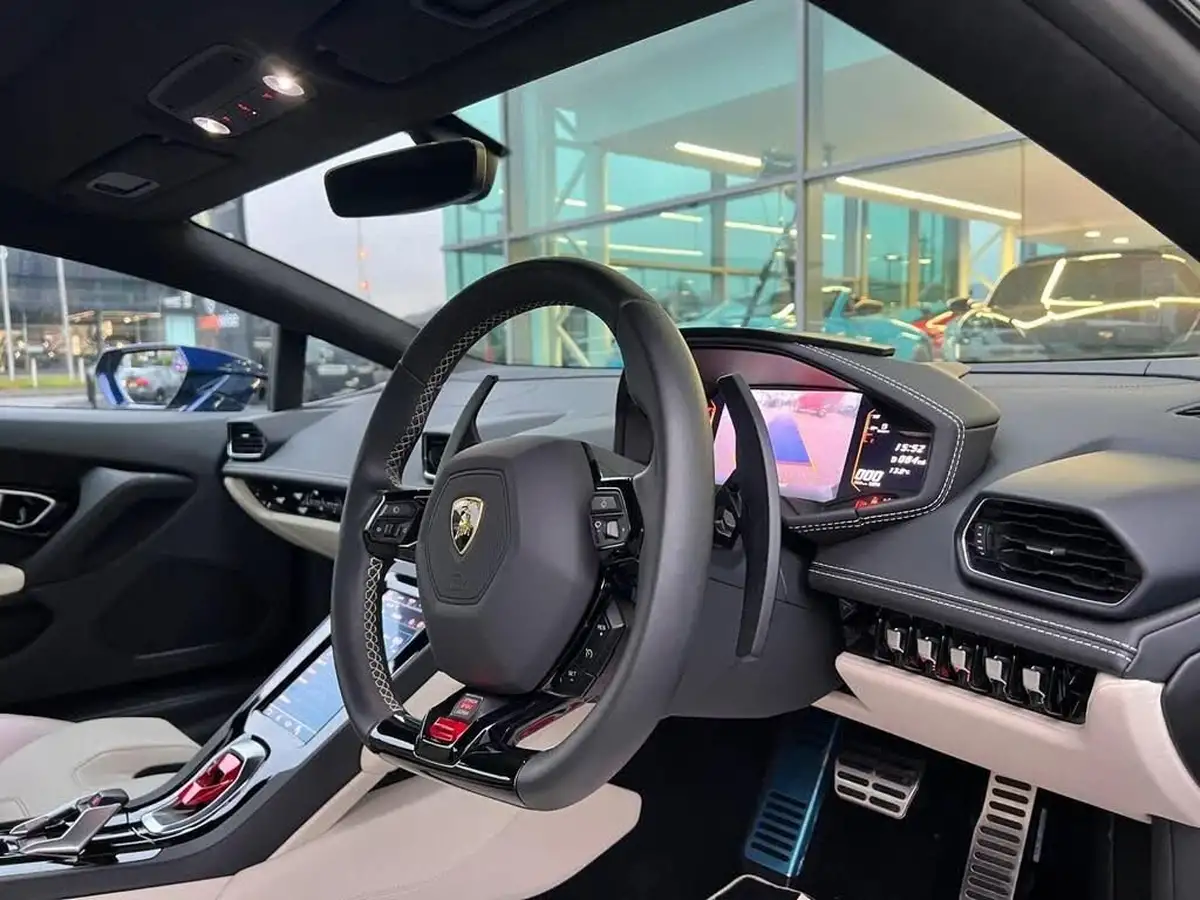 2021-lamborghini-huracan-big-19