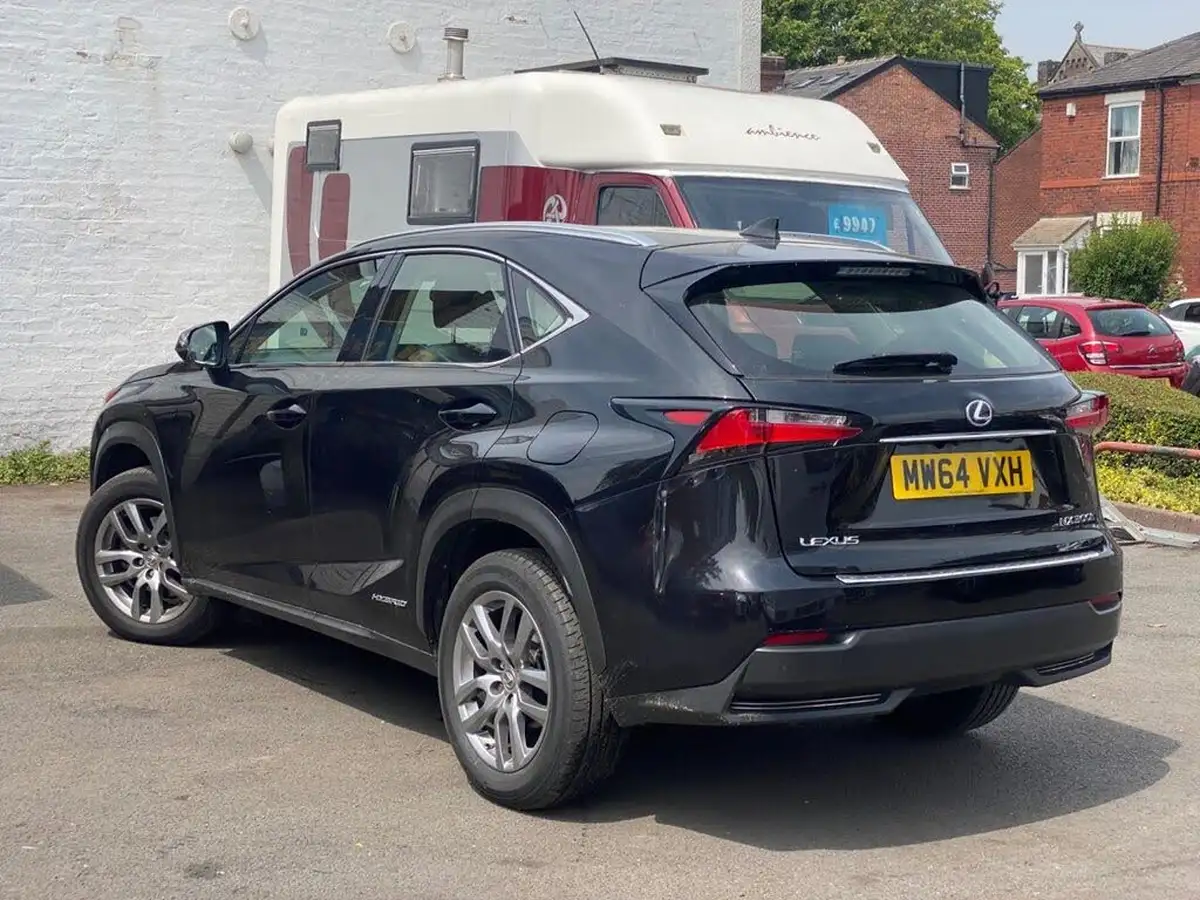 2015-lexus-nx-300h-25-se-194bhp-big-5