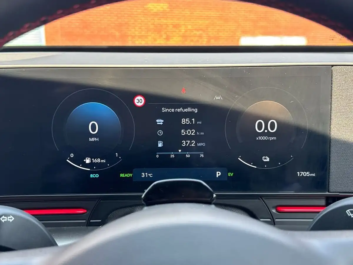 2025-hyundai-kona-big-13