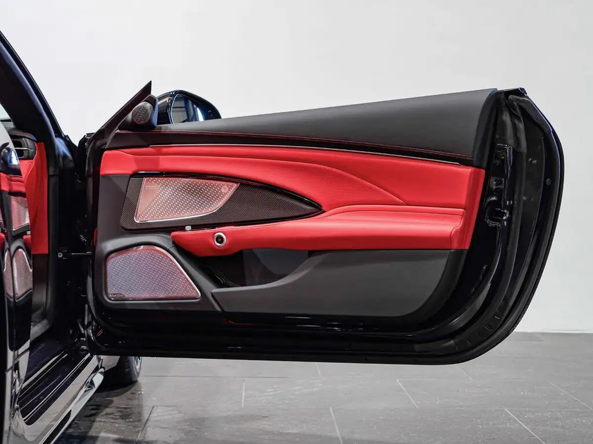 2024-maserati-grancabrio-30-trofeo-big-19
