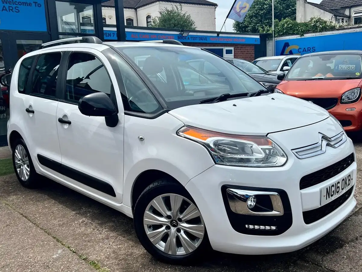 2016-citroen-c3-picasso-16bluehdi-edition-big-0