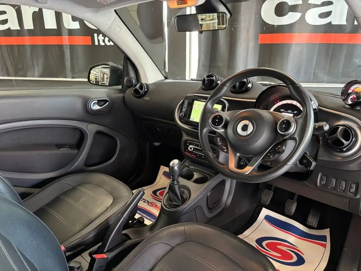 2016-smart-fortwo-09-prime-premiumss-coupe-big-17