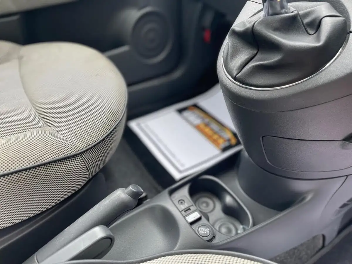 2012-fiat-500-12-lounge-ss-big-29