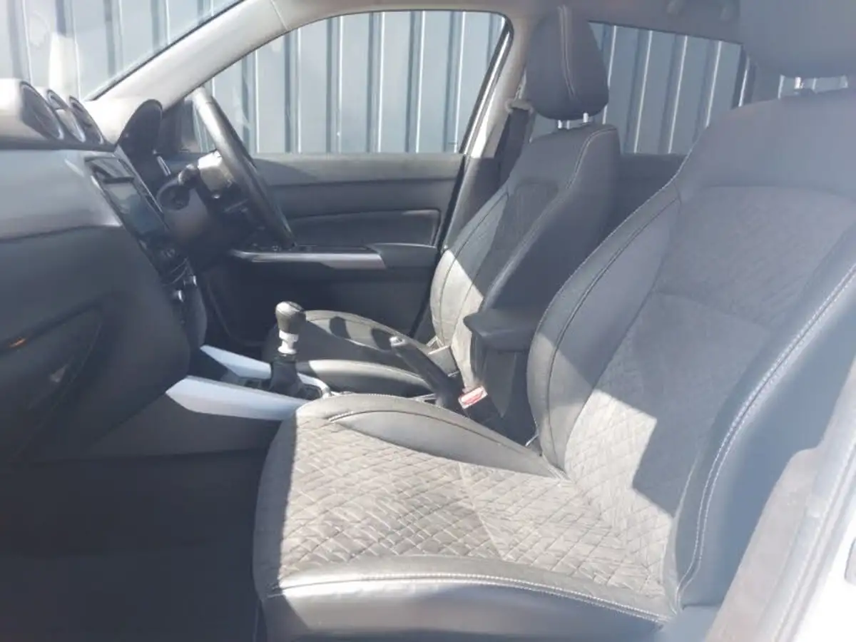 2022-suzuki-vitara-14-boosterjet-sz5-allgrip-big-4