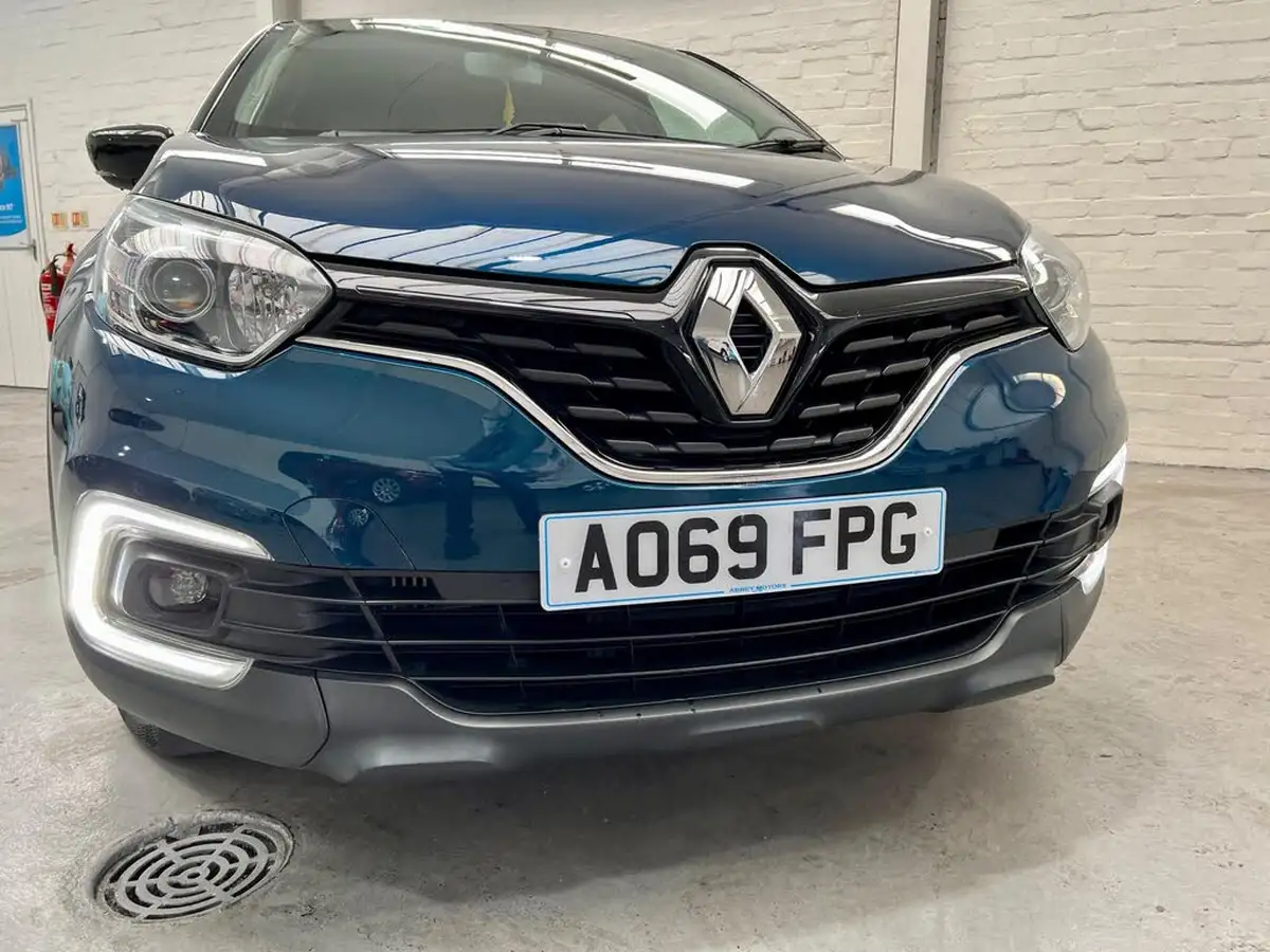 2019-renault-captur-13-tce-iconic-130bhp-ss-big-45