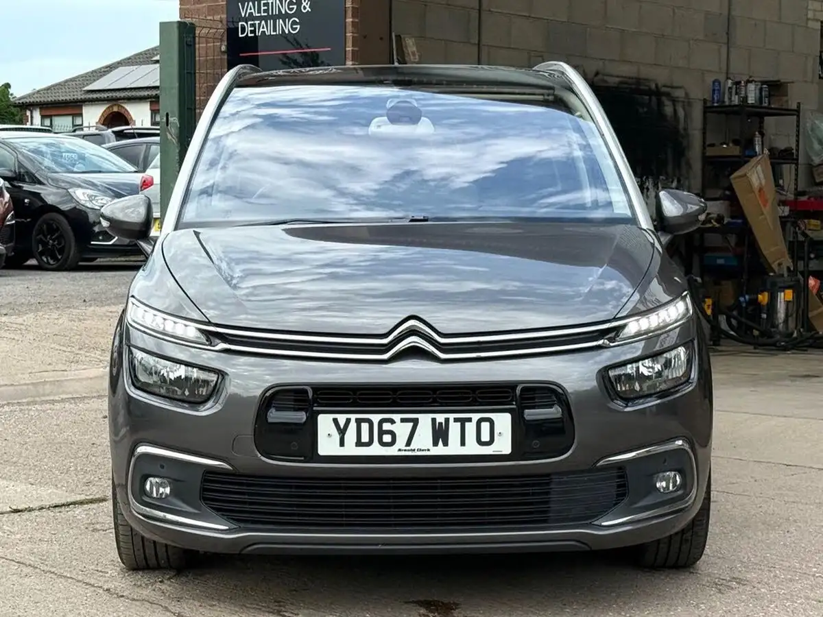 2017-citroen-grand-c4-picasso-16bluehdi-flair-big-8