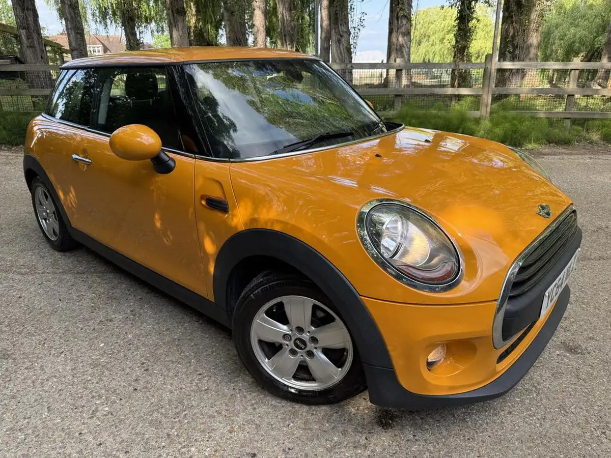 2014-mini-cooper-12-one-media-xlss-3d-big-11
