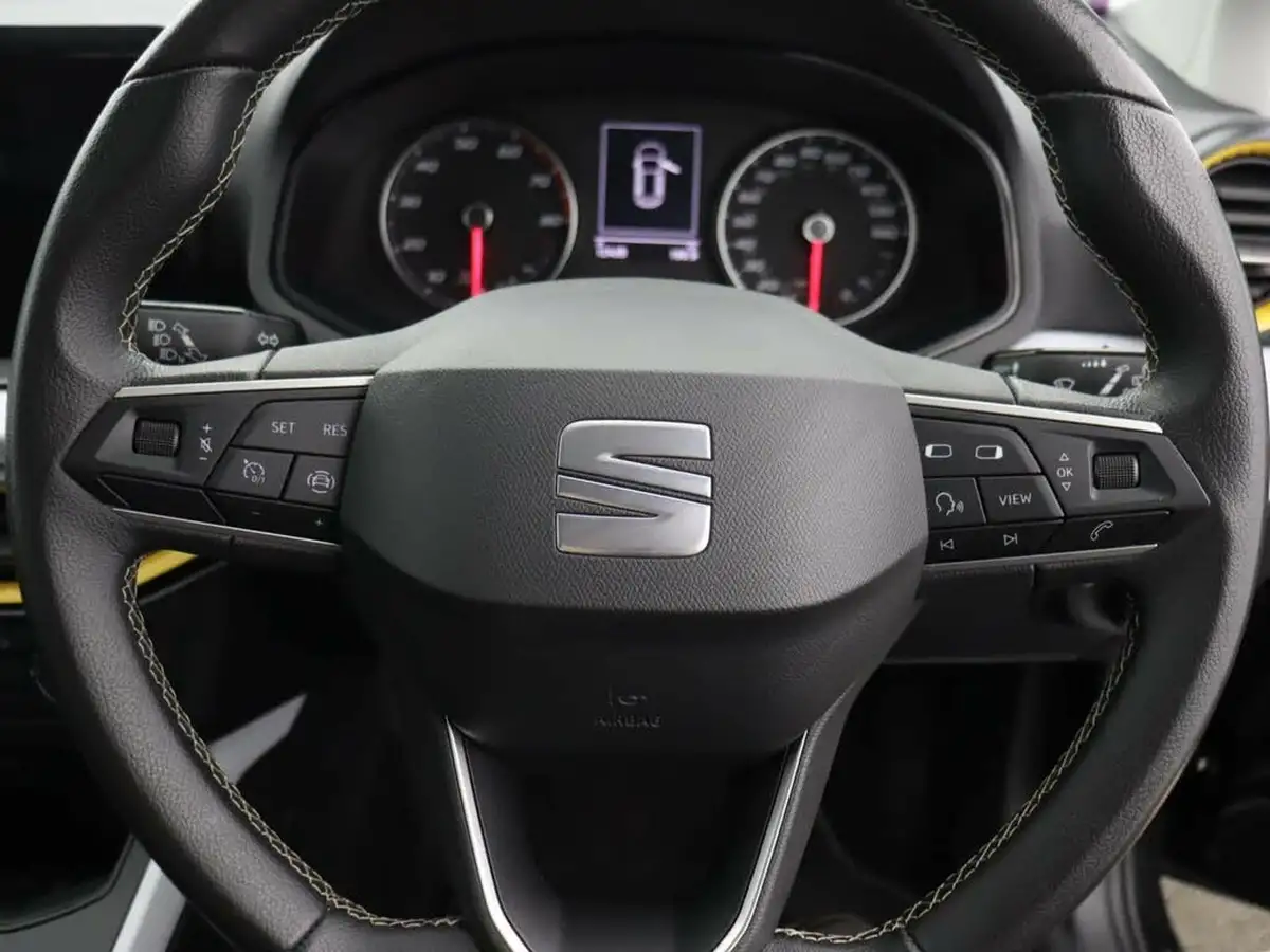 2022-seat-arona-10-tsi-evo-se-technology-big-32