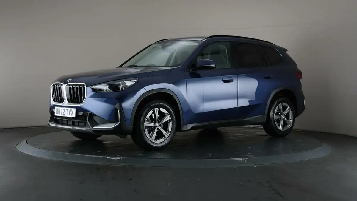 2022-bmw-x1-20td-sdrive18d-sport-steptronic-big-2