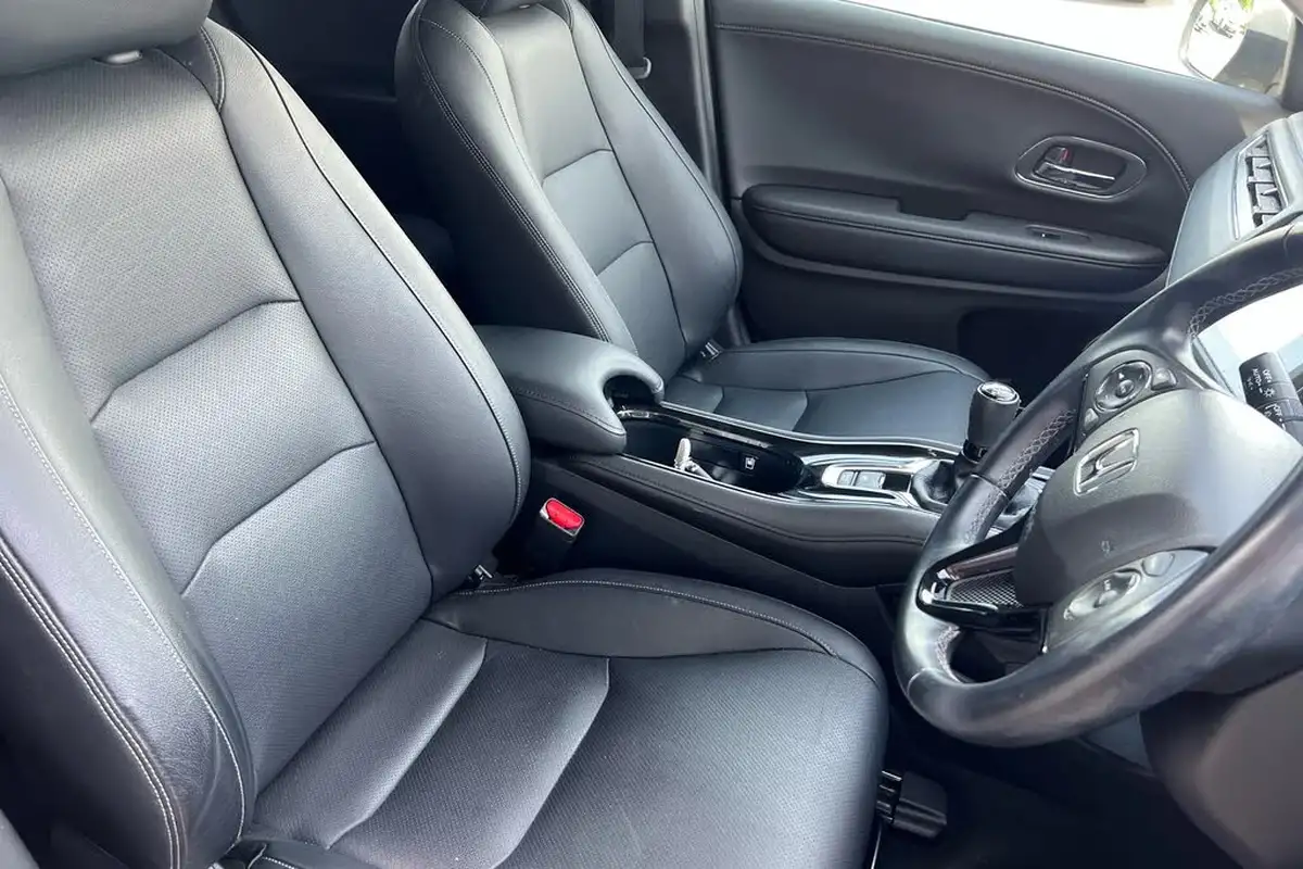 2019-honda-hr-v-15-i-vtec-ex-big-14