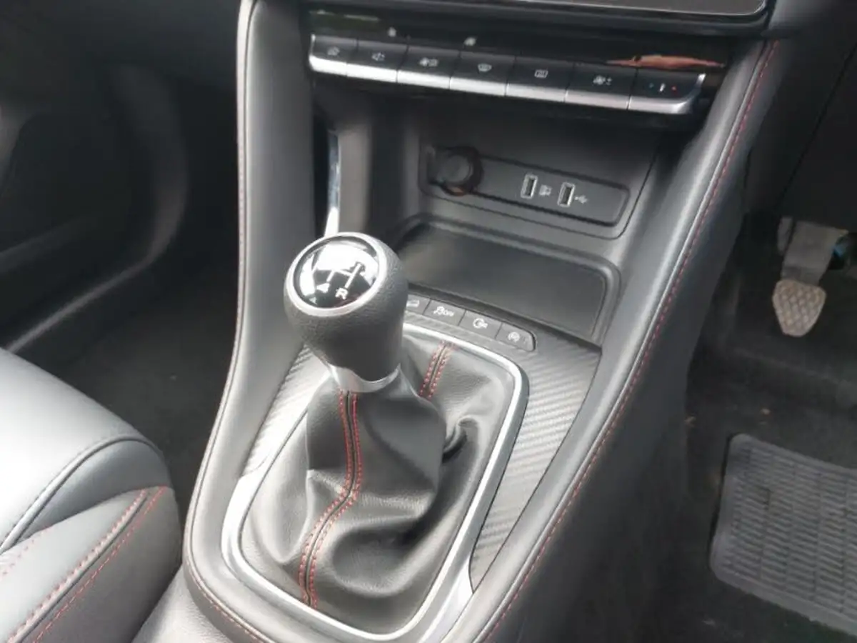2024-mg-zs-suv-15-vti-tech-exclusive-big-13