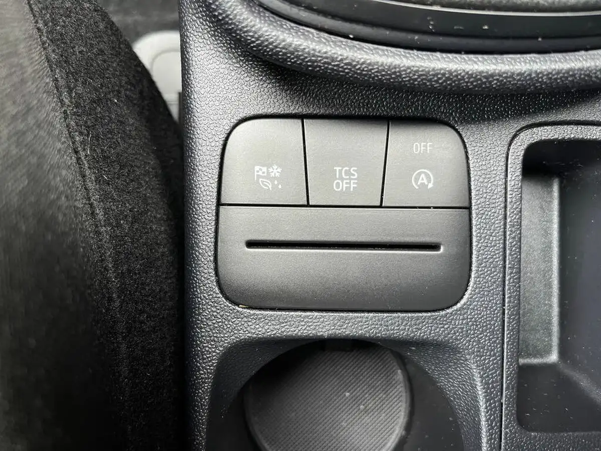 2022-ford-fiesta-10t-st-line-100ps-5d-big-42