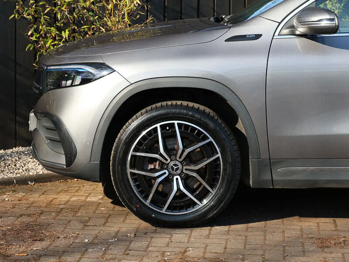 2021-mercedes-benz-eqa-e-eqa-250-amg-line-premium-big-19