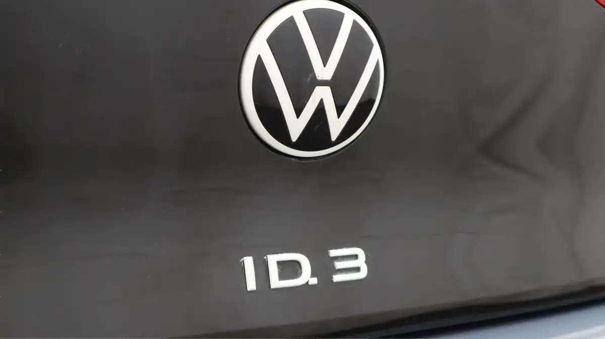 2020-volkswagen-id3-e-style-big-21