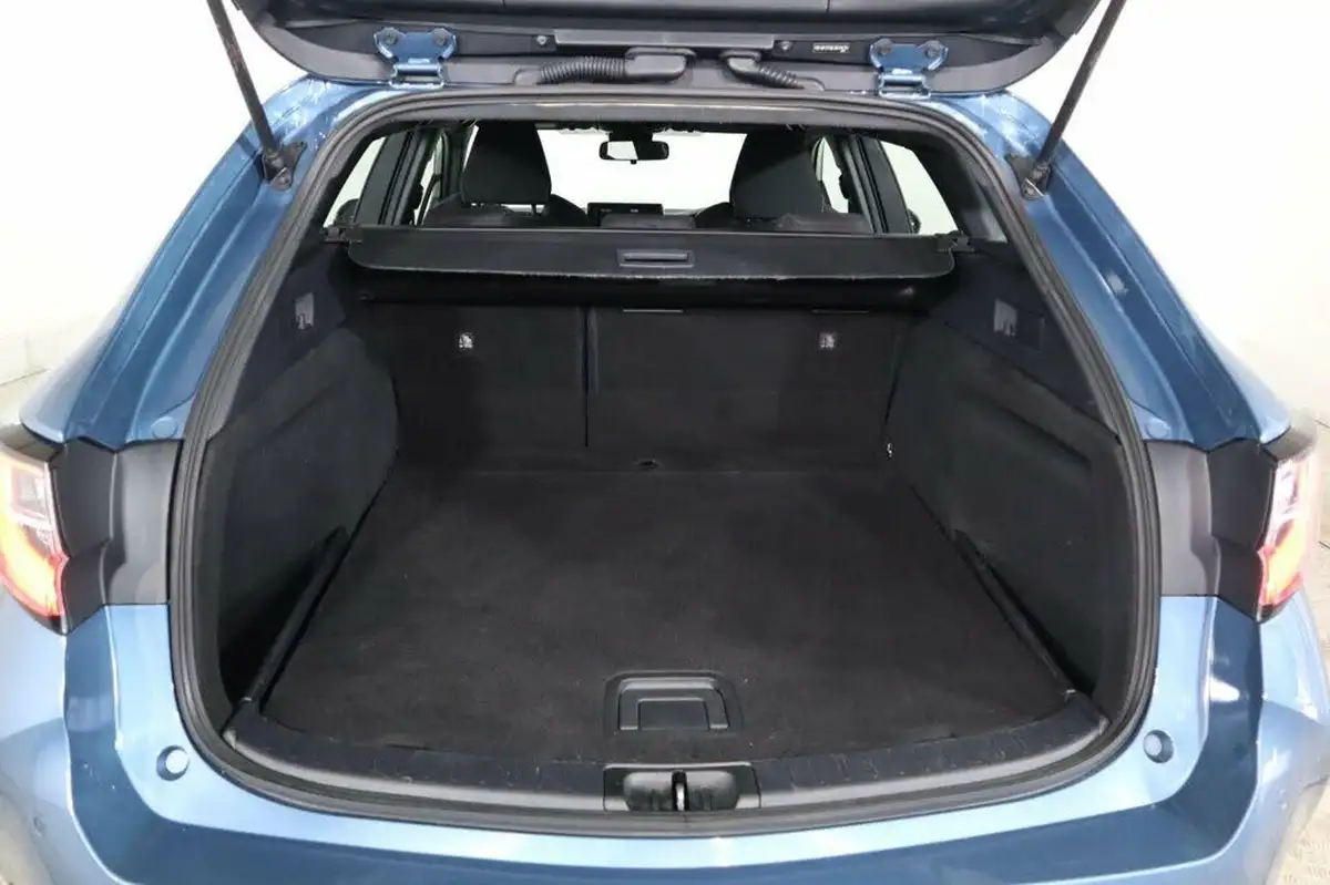 2021-toyota-corolla-18-vvt-i-icon-tech-spare-wheel-touring-sports-5d-big-43
