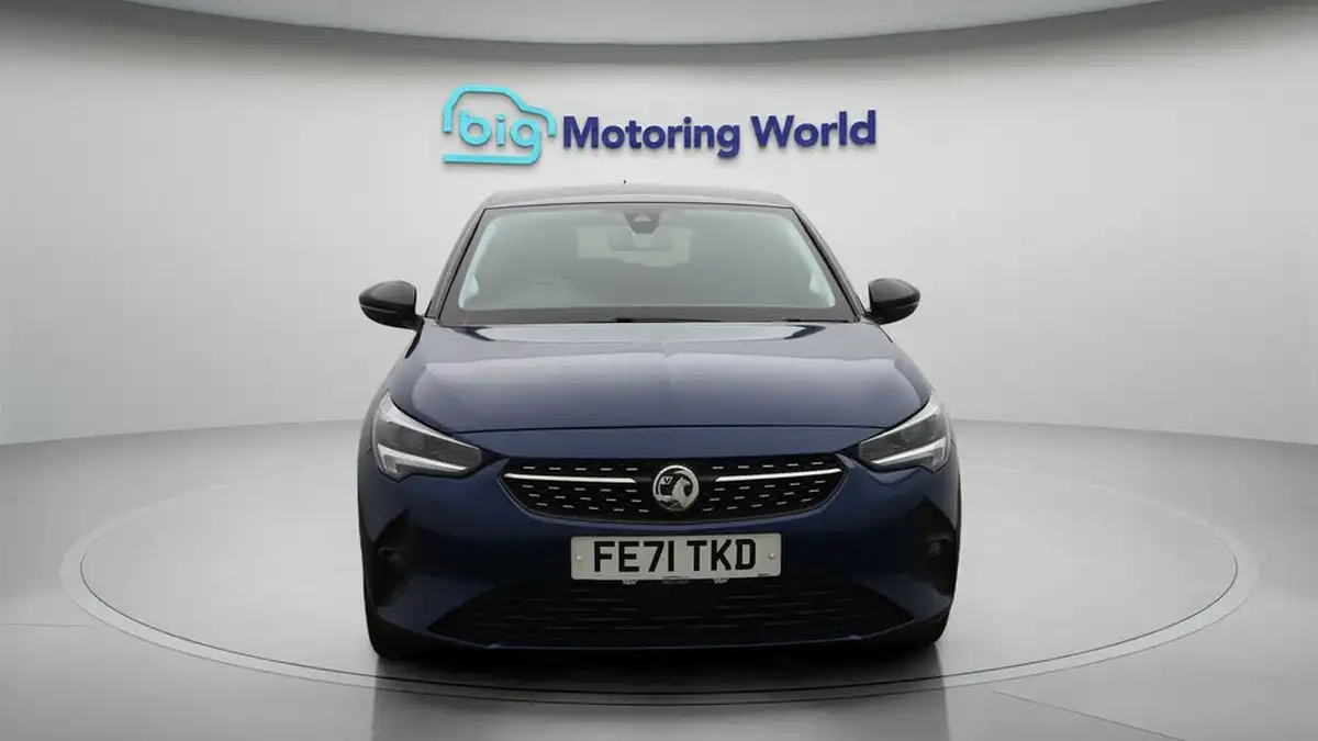 2021-vauxhall-corsa-e-elite-premium-big-1