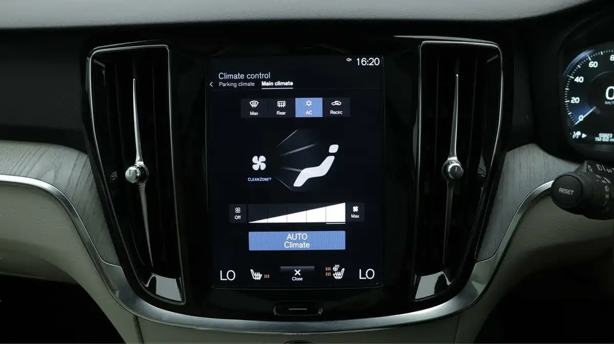 2018-volvo-v60-20td-d4-inscription-pro-geartronic-big-12