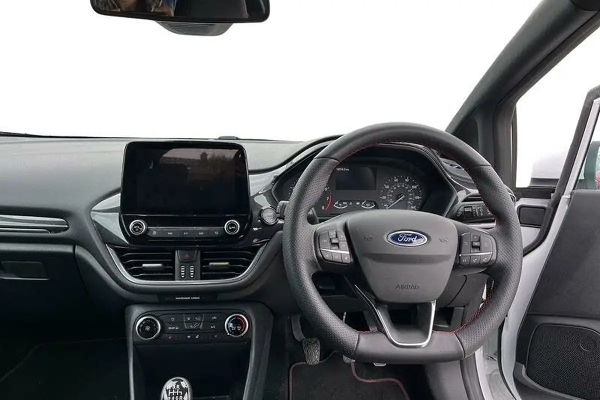 2022-ford-fiesta-big-9