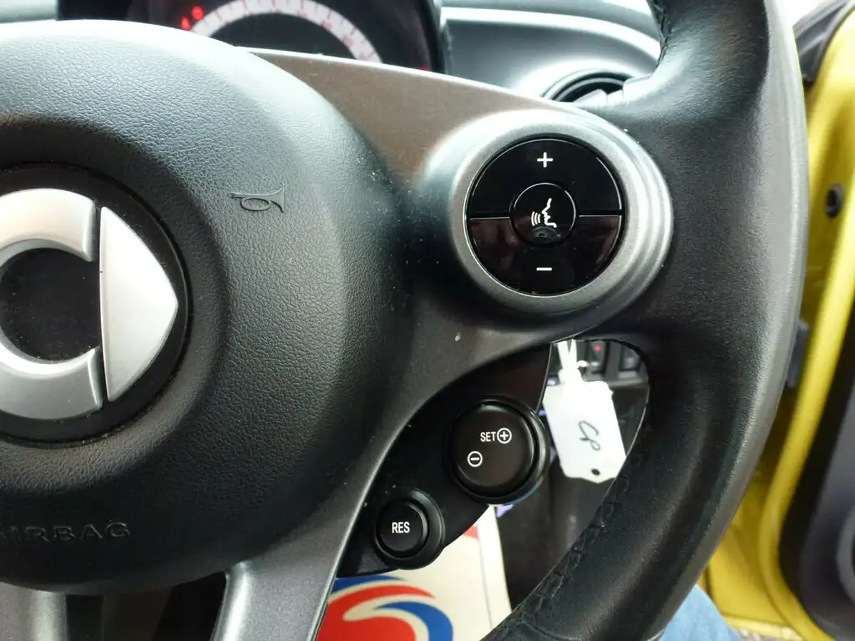 2015-smart-forfour-10-night-sky-prime-premiumss-big-13