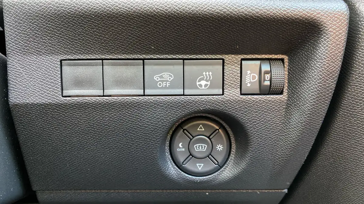 2024-citroen-c4-12-puretech-max-130ps-ss-eat8-big-55
