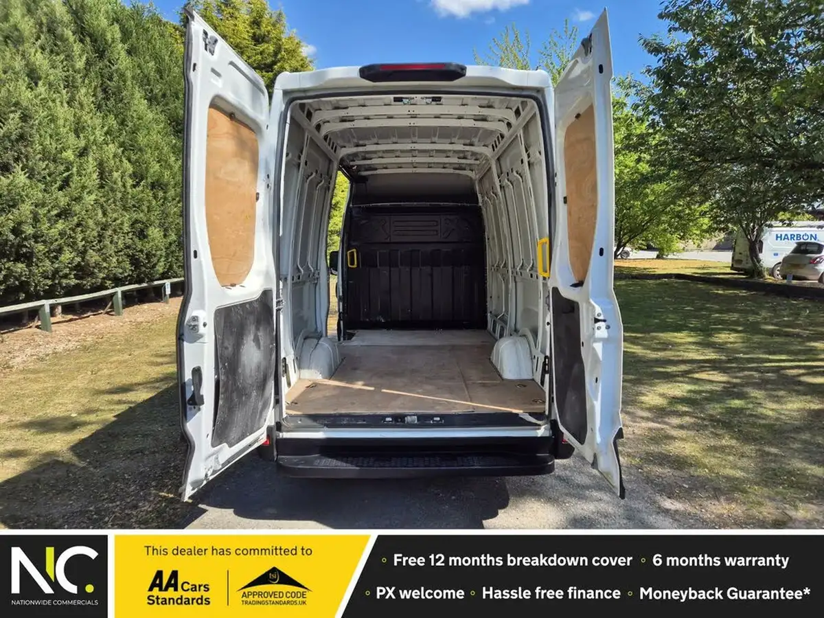 2022-iveco-daily-s-class-23td-35s14v-business-3520mm-h2-136pseu6dt-big-9
