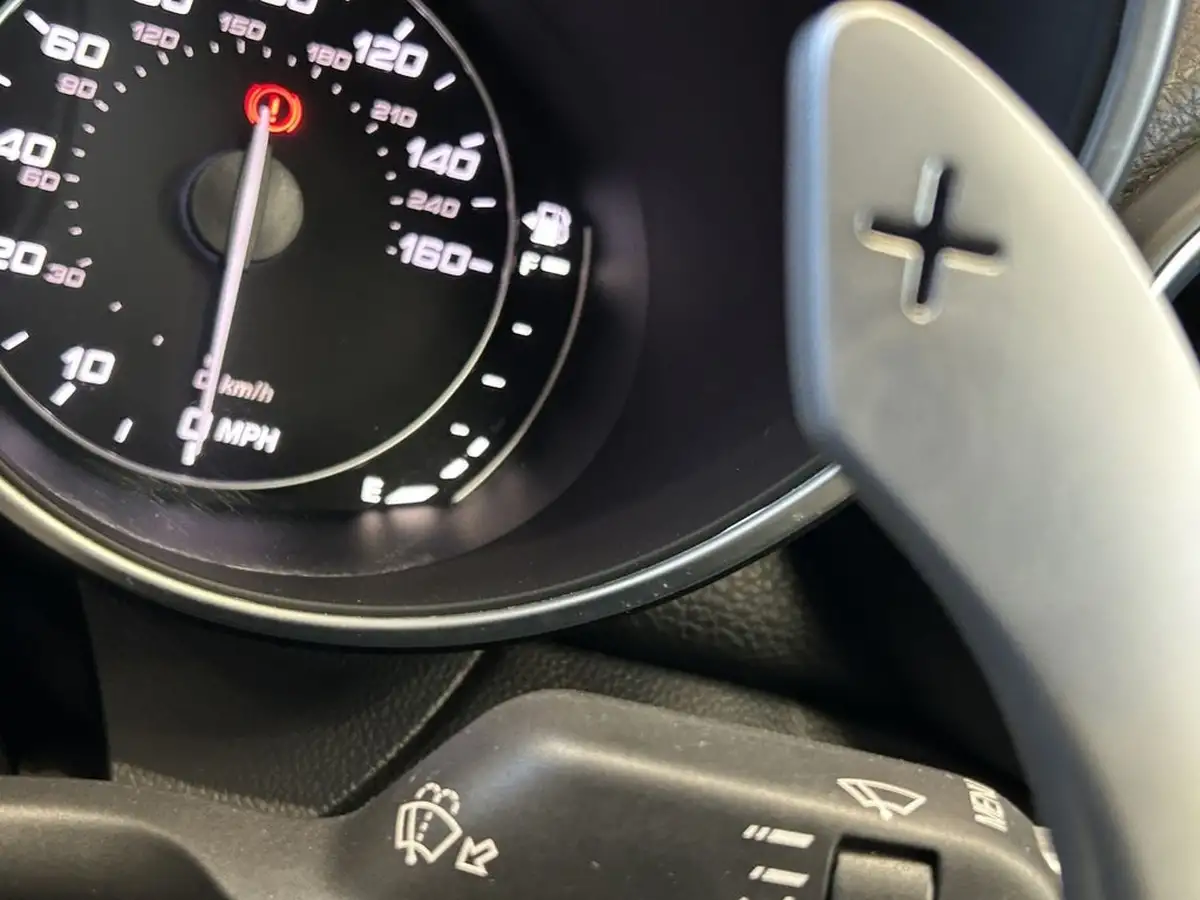2018-alfa-romeo-giulia-20-veloce-big-37