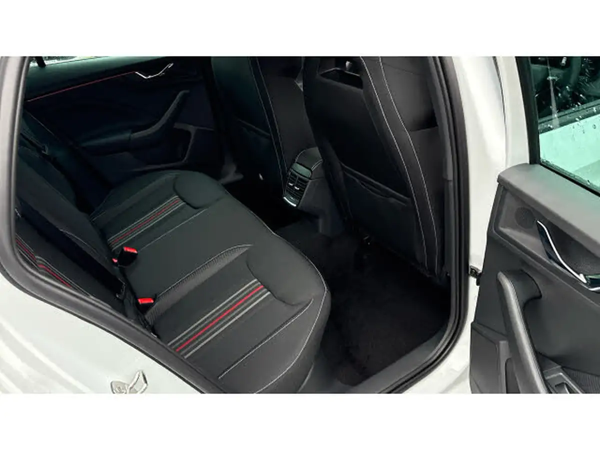2025-skoda-scala-15-tsi-monte-carlo-edition-dsg-big-15