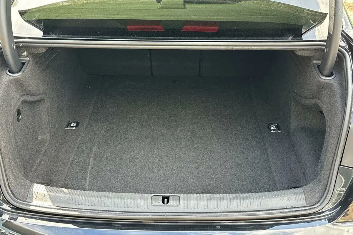 2021-audi-a4-20-35-tdi-s-line-big-18