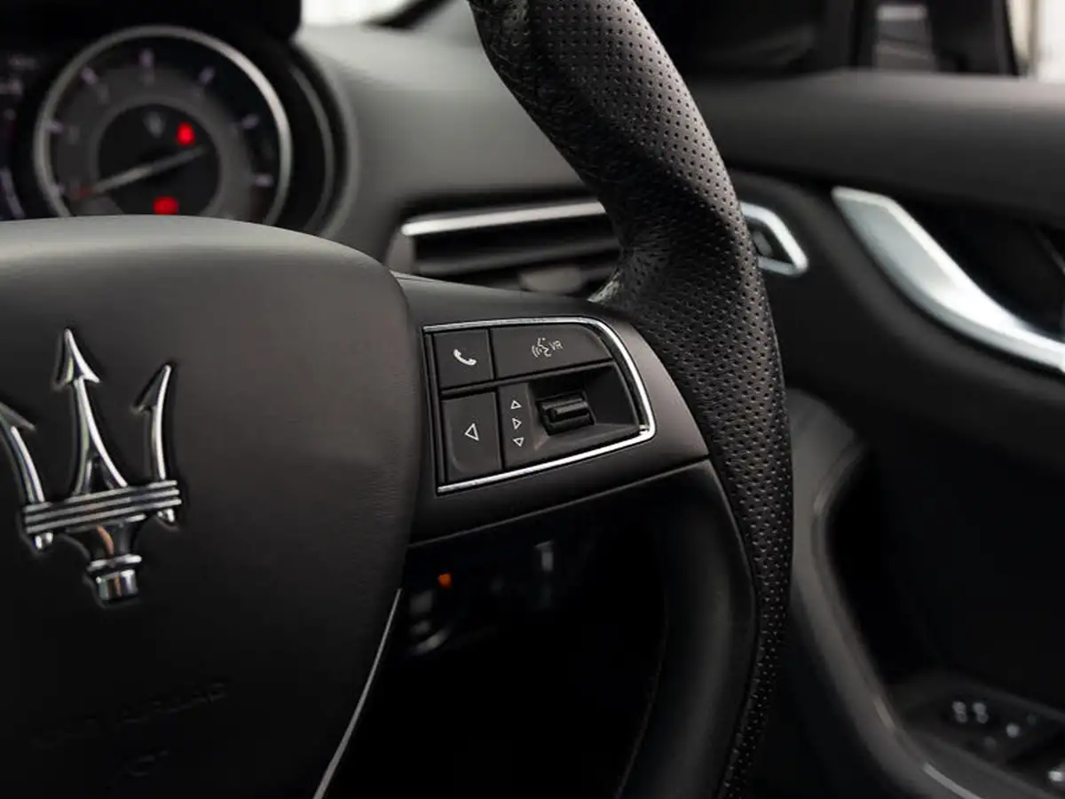 2022-maserati-levante-20-gt-big-15