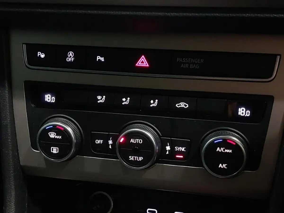 2024-seat-ateca-15-ecotsi-xperience-dsg-big-14