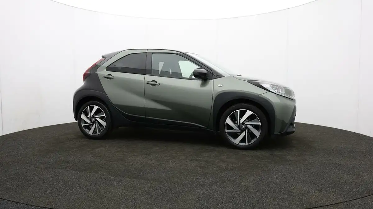 2023-toyota-aygo-x-10-vvt-i-edge-big-35
