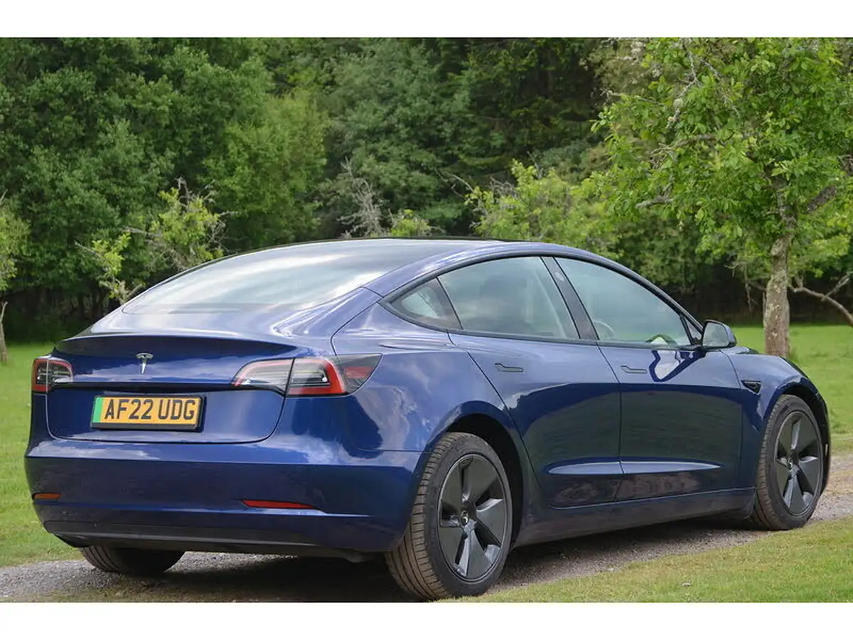 2021-tesla-model-3-e-standard-plus-big-9