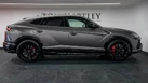 2021-lamborghini-urus-40-no-trim-small-7