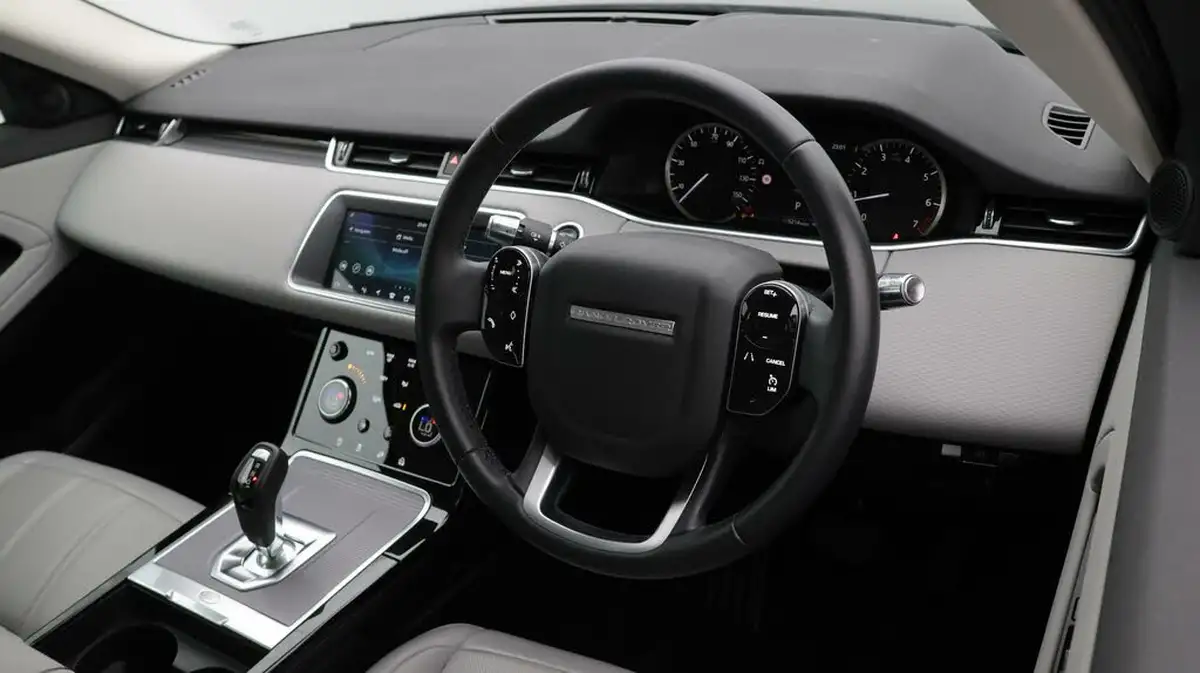 2020-land-rover-range-rover-evoque-20-p200-s-200bhp-big-9