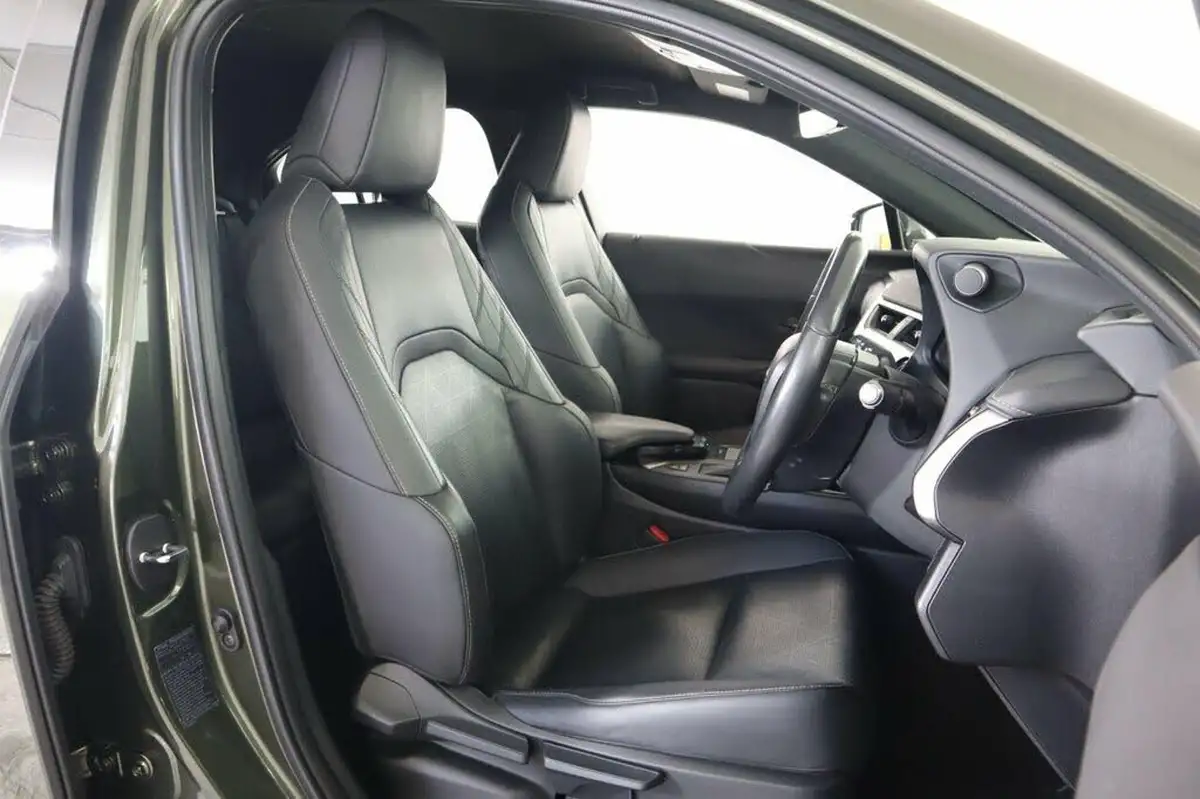 2022-lexus-ux-250h-20-ux-184bhp-premium-plus-pack-big-14