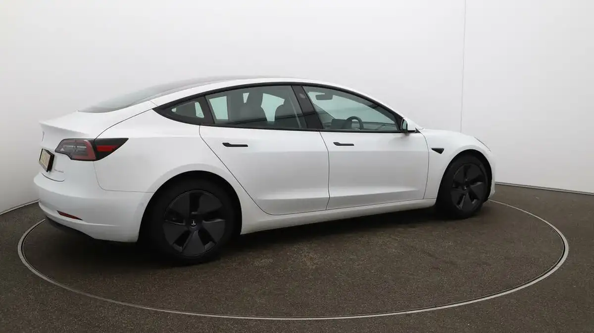 2021-tesla-model-3-e-long-range-4x4-big-50