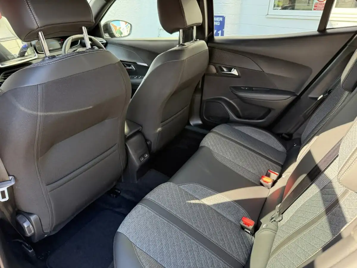 2024-peugeot-2008-suv-12-puretech-allure-100ps-big-47