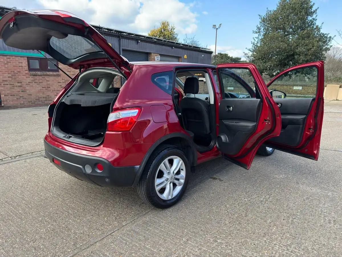 2010-nissan-qashqai-15td-acenta-big-62