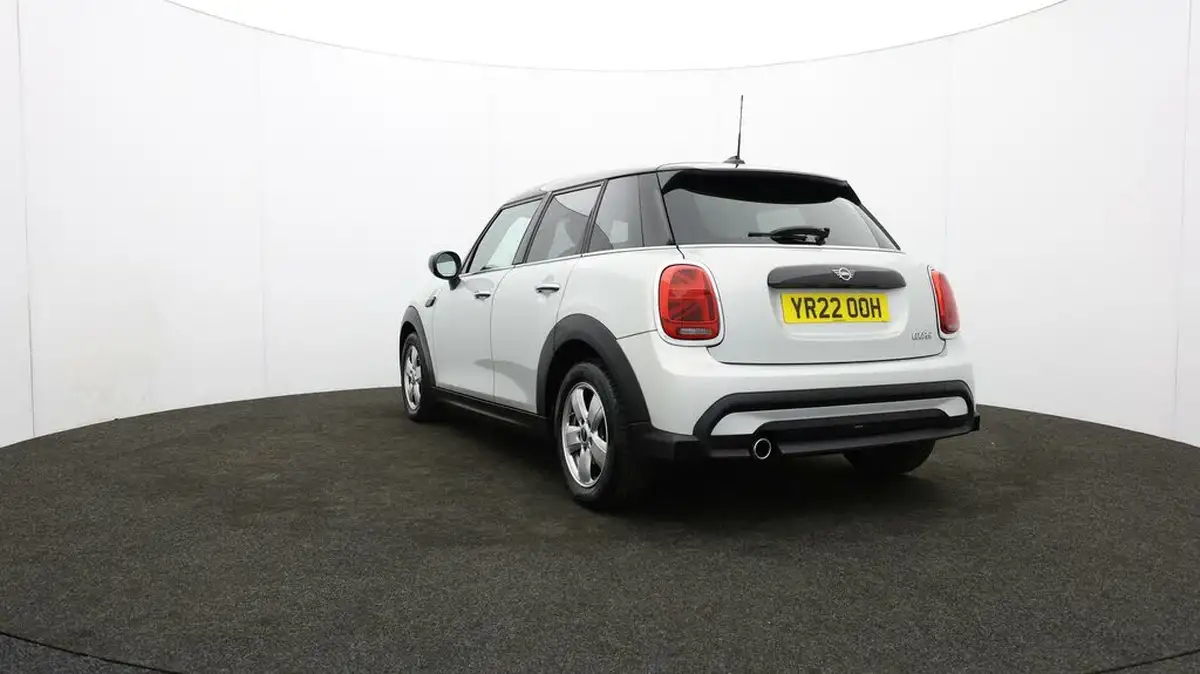 2022-mini-cooper-15-cooper-classic-hatchback-5d-auto-big-79