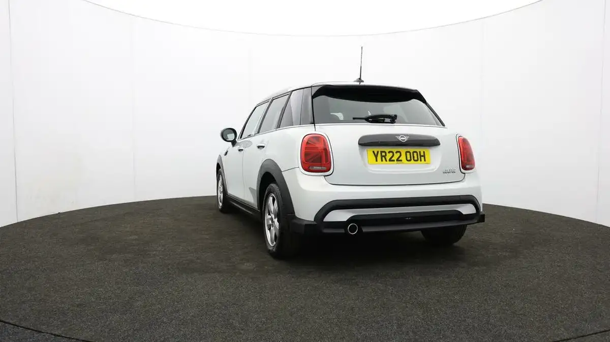2022-mini-cooper-15-cooper-classic-hatchback-5d-auto-big-31
