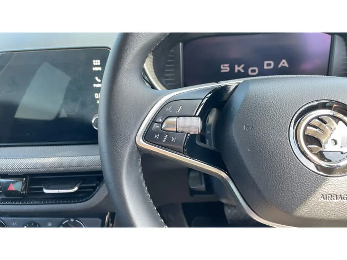 2024-skoda-fabia-15-tsi-colour-edition-big-16