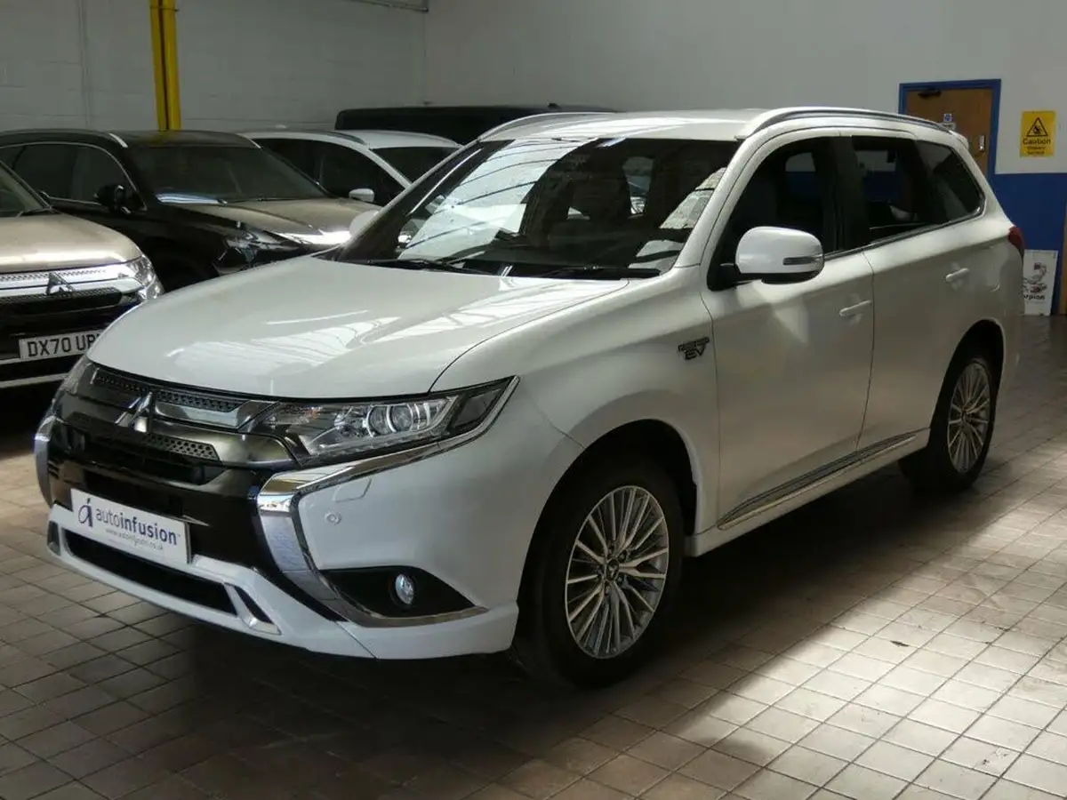 2021-mitsubishi-outlander-24-dynamic-safety-phev-big-8