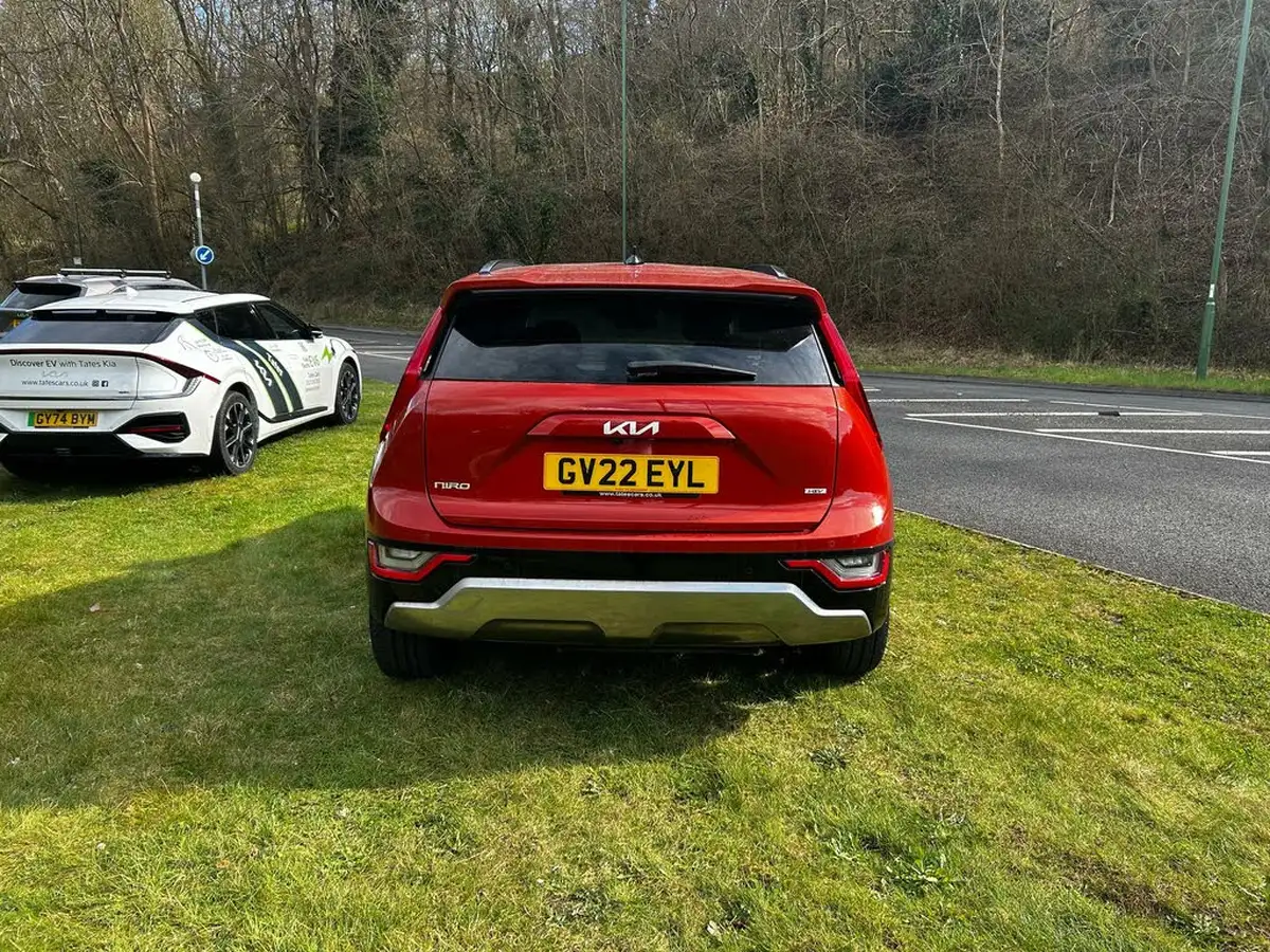 2022-kia-niro-16-gdi-139bhp-hev-132kwh-big-3
