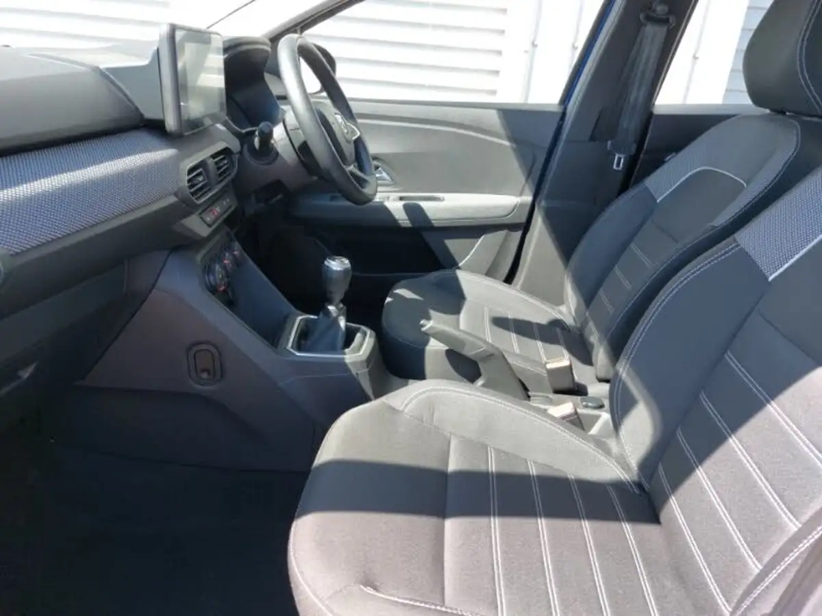 2021-dacia-sandero-10-tce-comfort-90bhp-big-4