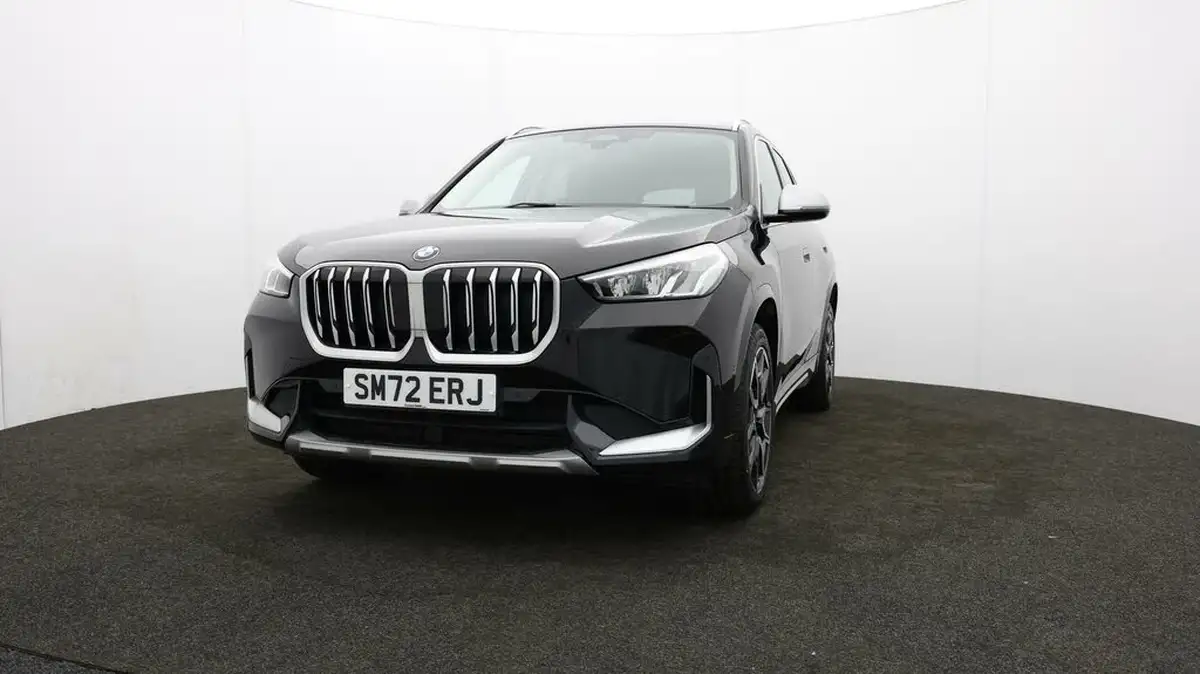 2022-bmw-x1-15-sdrive20i-xline-big-55