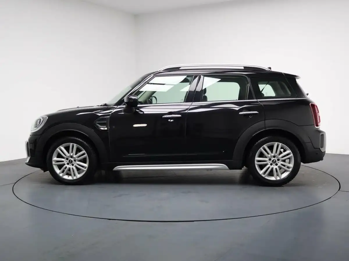 2020-mini-countryman-15-cooper-exclusive-big-8