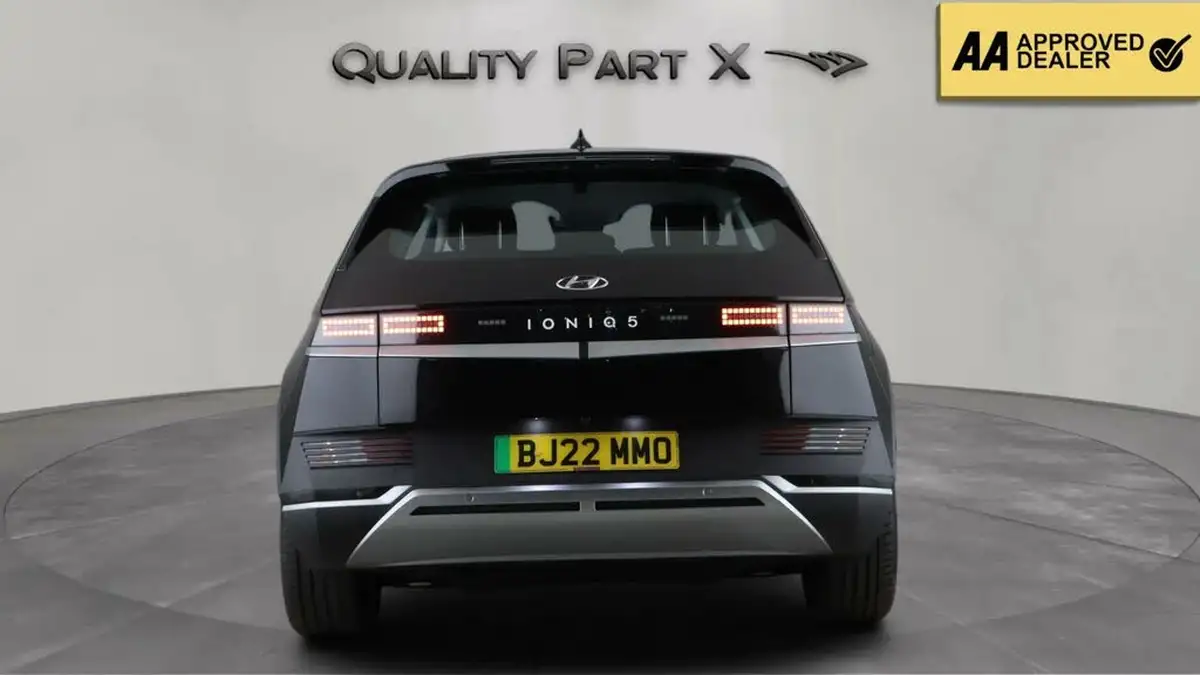 2022-hyundai-ioniq-5-e-se-connect-big-4