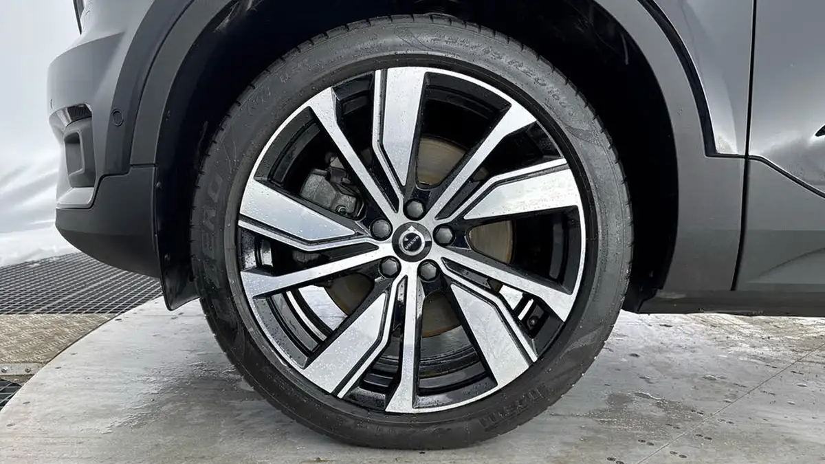 2022-volvo-c40-e-twin-recharge-pro-big-26